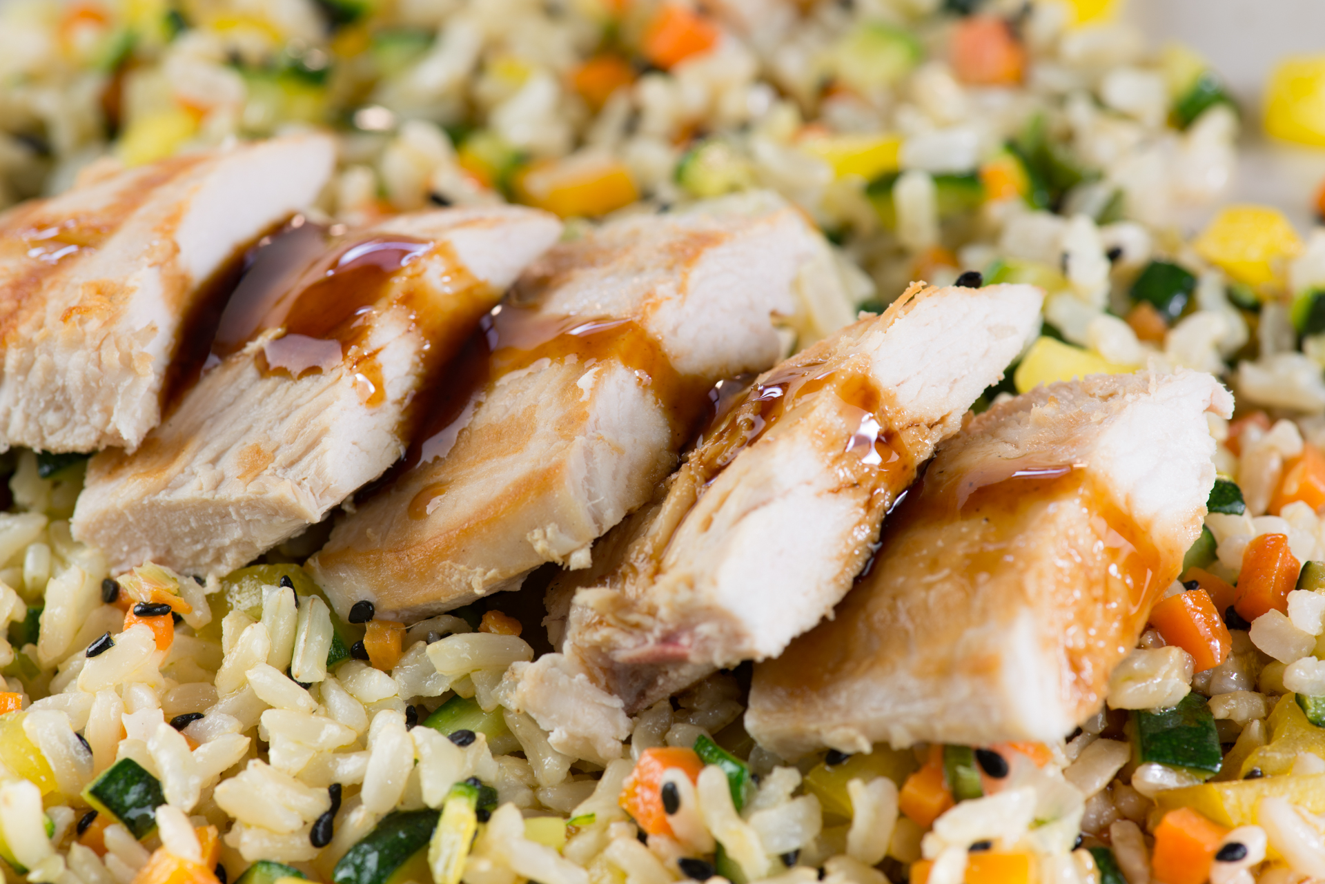 fettine di pollo con riso basmati alle verdure